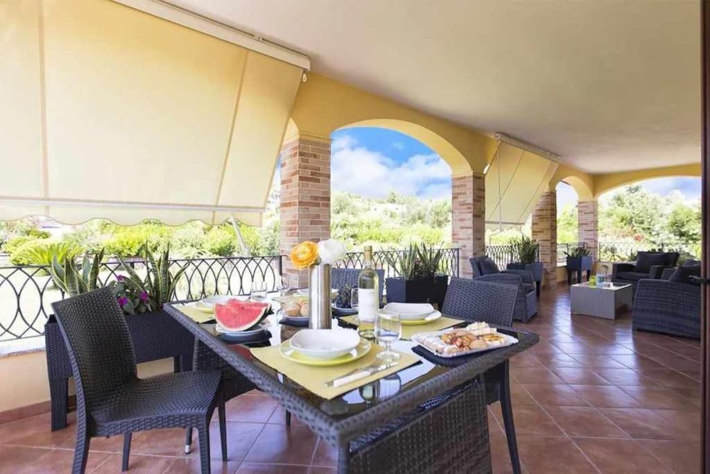 Alghero Villa Mistral Per 7 Persone Terrazza Bbq Ac Wifi エクステリア 写真